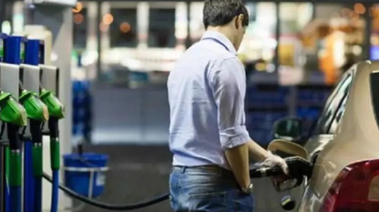 El Gobierno habilita el autoservicio de combustibles: trabajadores advierten sobre su impacto en el empleo