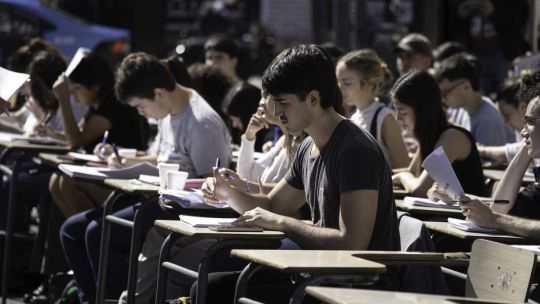 Estudiantes extranjeros: qué dicen sobre el arancelamiento que impulsa el Gobierno de Milei