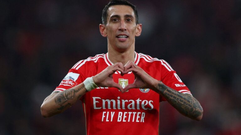 Ángel Di María fue elegido como el mejor jugador en Portugal y sumó un nuevo premio